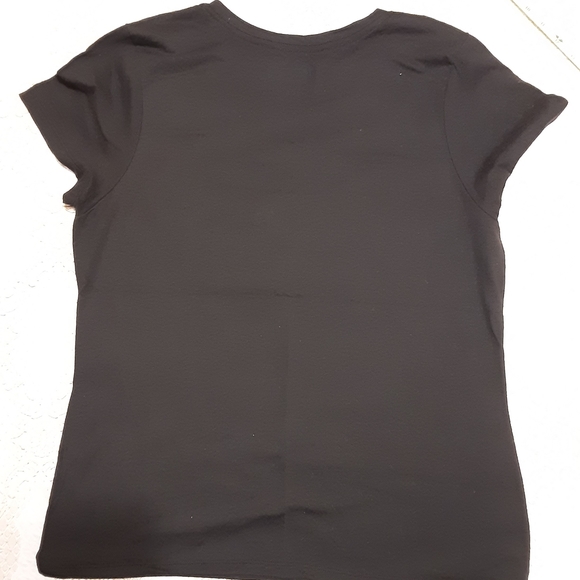 NWOT Black Hanes Floral Pattern T-Shirt Size L - Picture 5 of 7